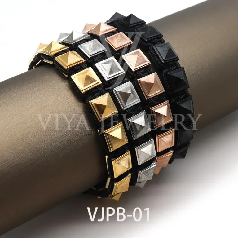 Pyramid beads bracelet